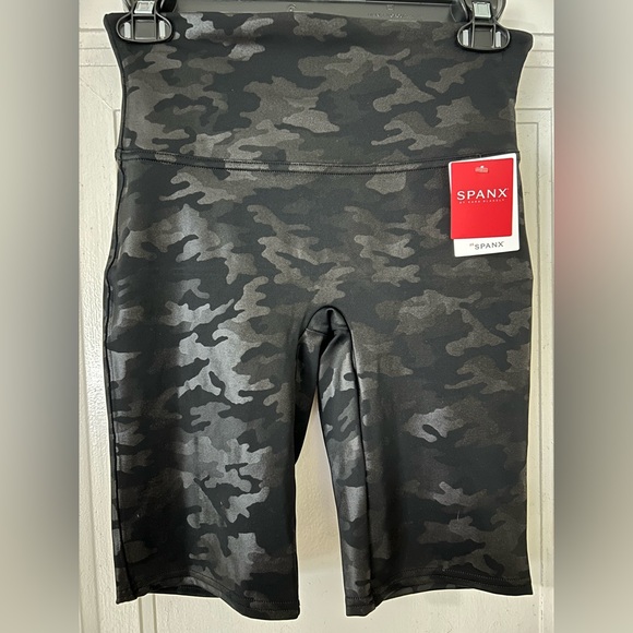 SPANX Pants - SPANX Faux Leather Biker Short